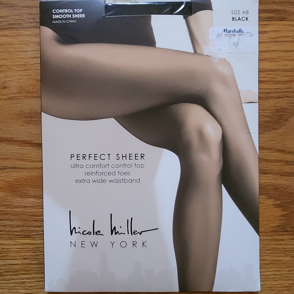 Nicole Miller Pantyhose Size AB in Black